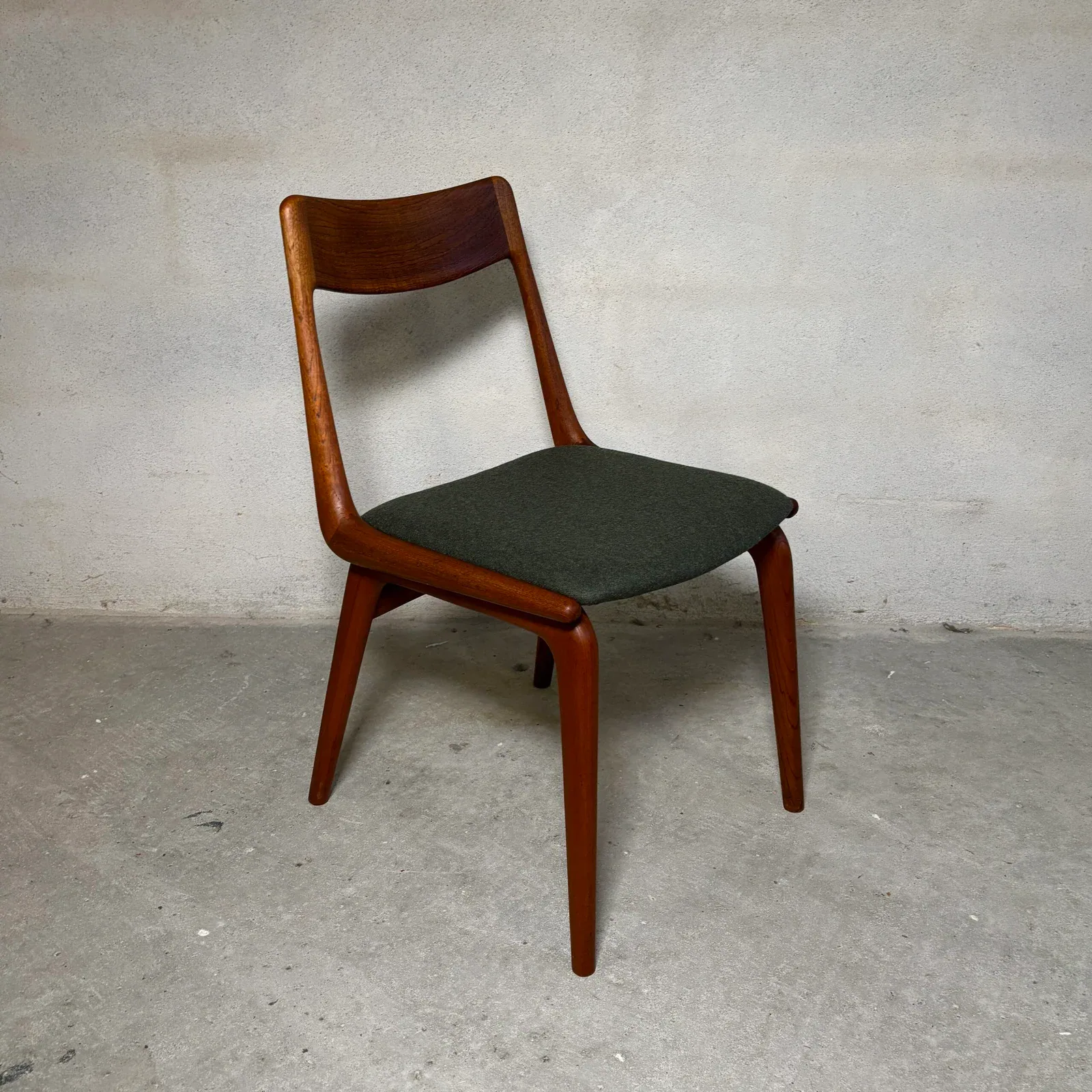 Set of Six Boomerang Dining Chairs by Alfred Christensen