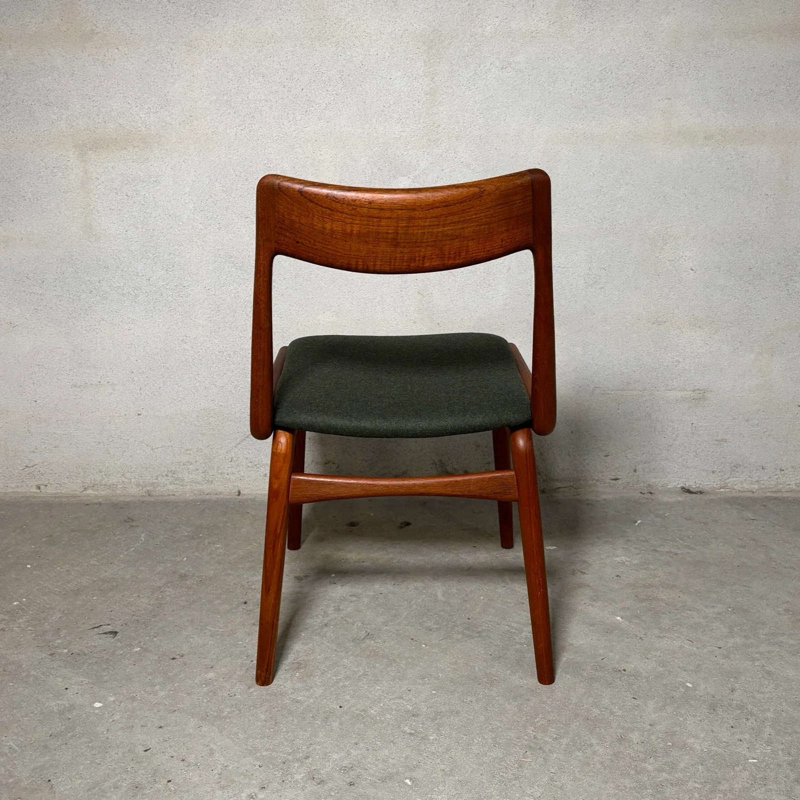 Set of Six Boomerang Dining Chairs by Alfred Christensen