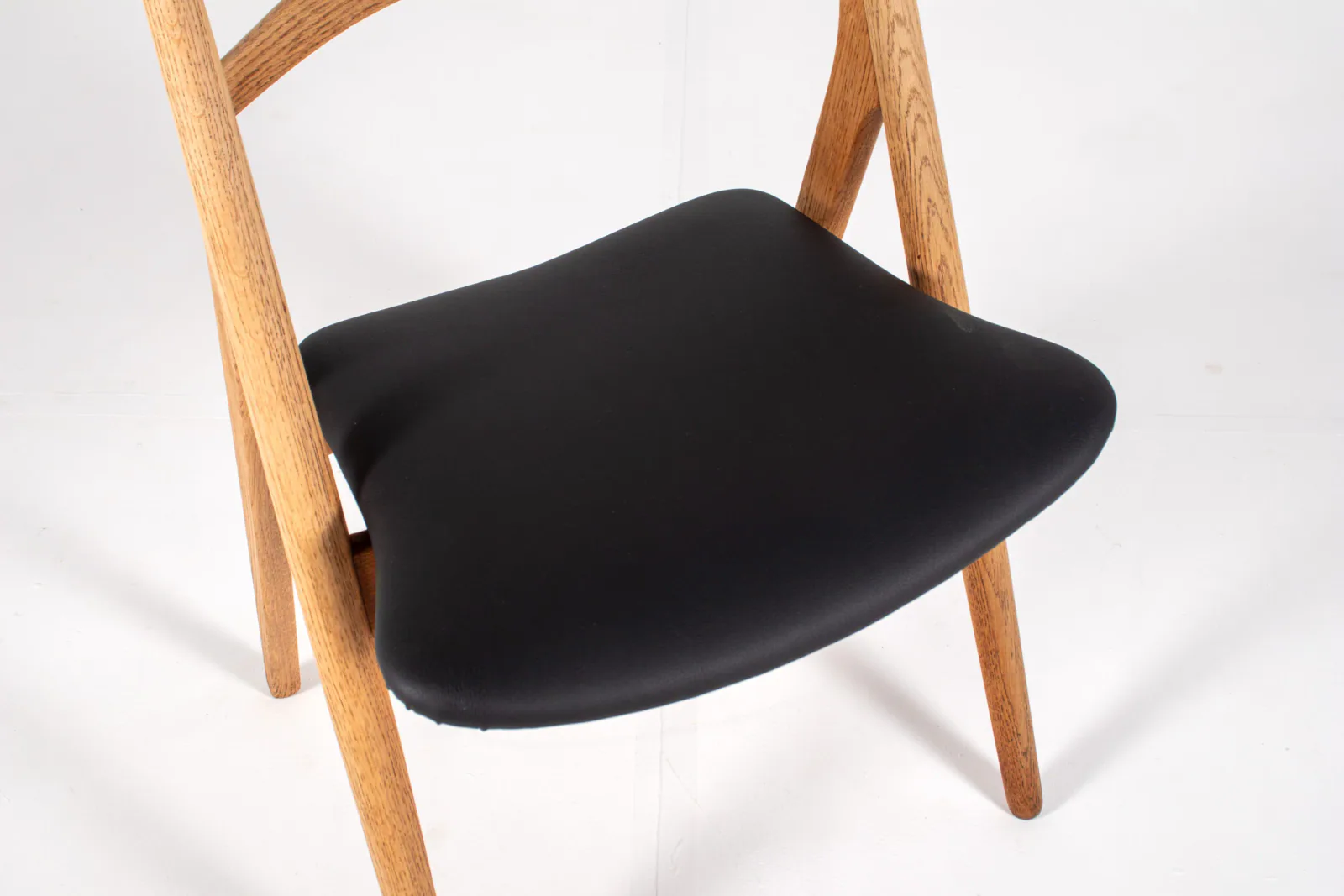 Set of Five CH29 “Sawbuck” Dining Chairs by Hans J. Wegner for Carl Hansen & Søn, 1950s