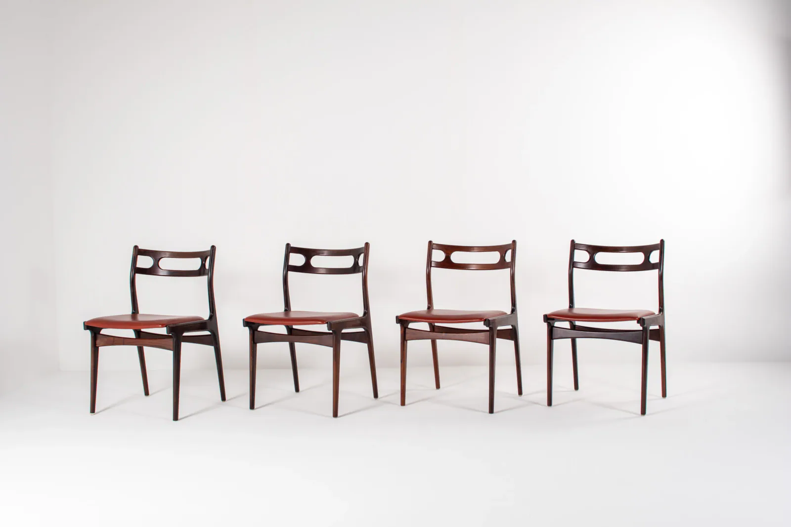 Set of Four Johannes Andersen Model 138 Dining Chairs in Rosewood