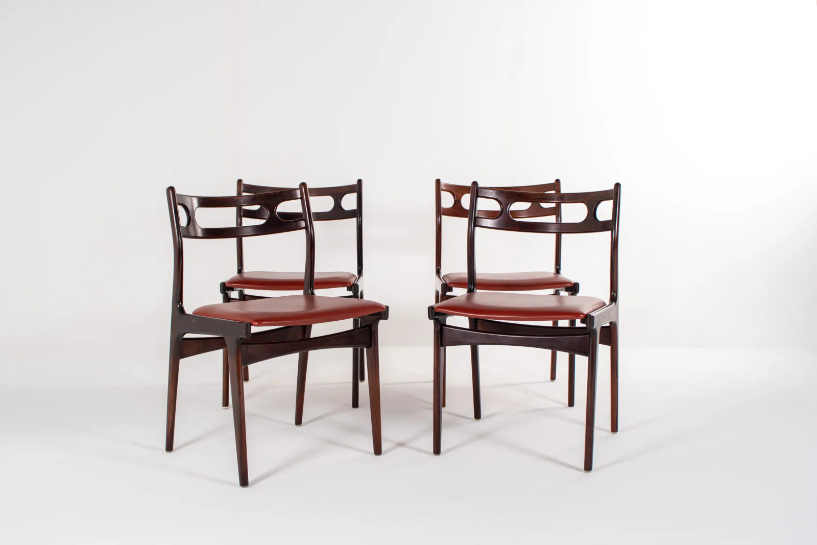 Set of Four Johannes Andersen Model 138 Dining Chairs in Rosewood