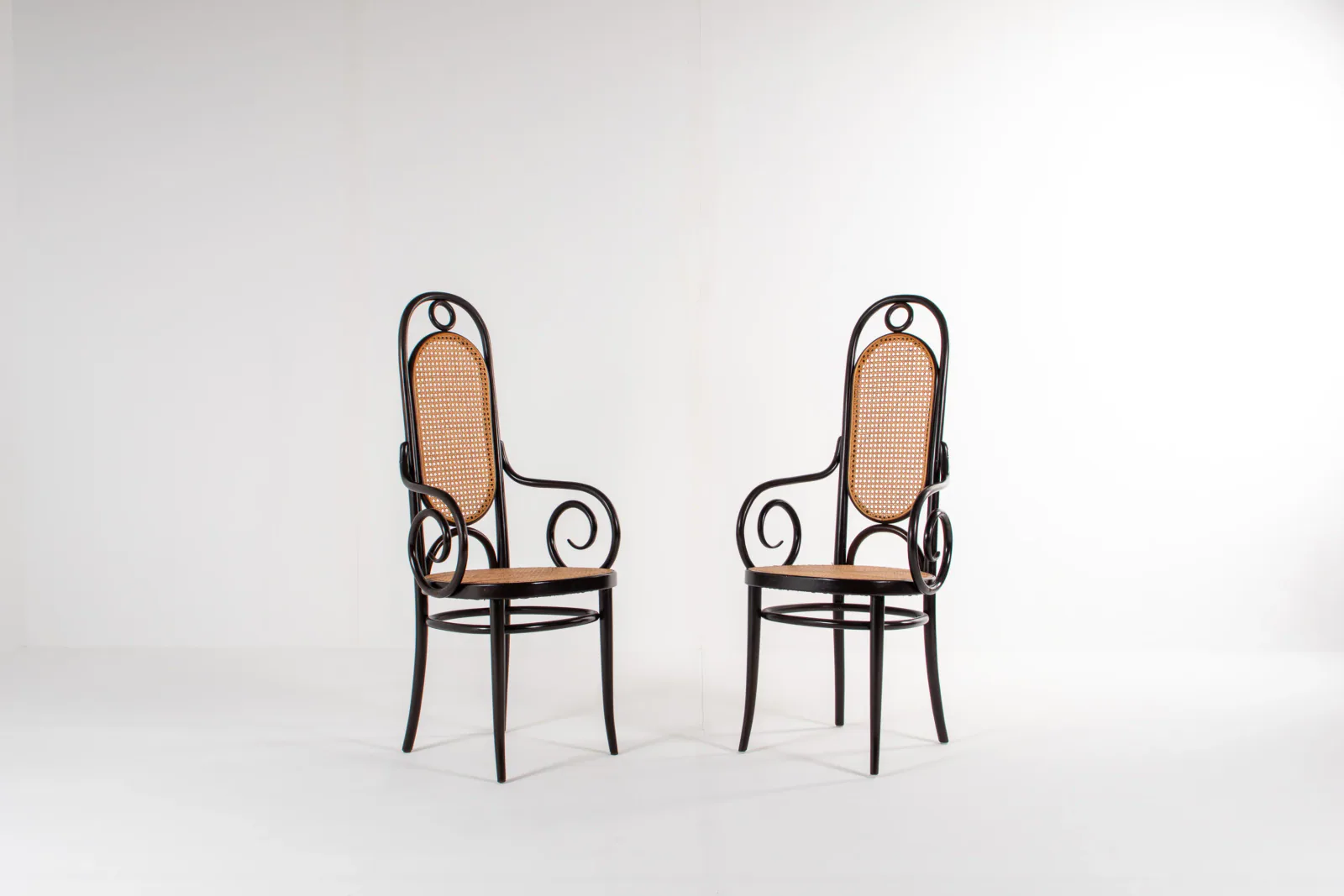 Set of Two Thonet Bentwood Armchairs, Model No. 17, 1980s