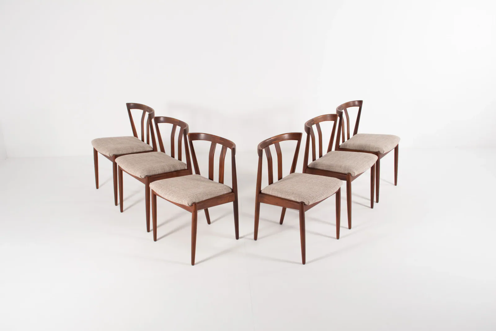 Set of 6 Kai Kristiansen Dining Chairs in Teak – Newly Upholstered