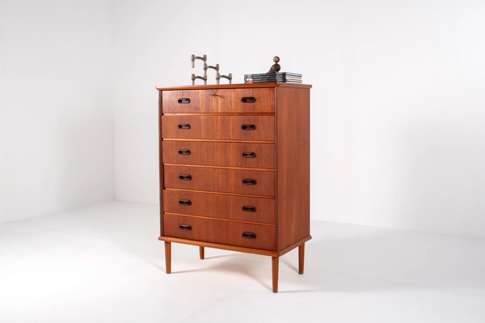 1960s Mid-Century Modern Teak Chest of Drawers