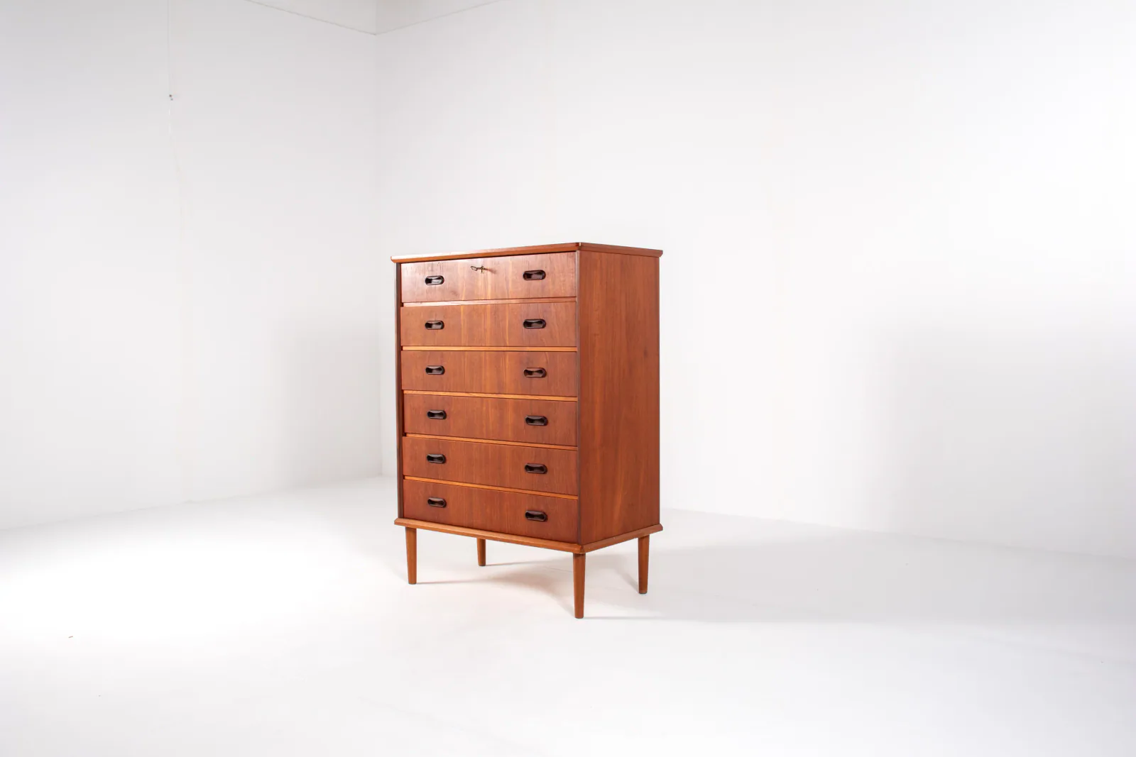 1960s Mid-Century Modern Teak Chest of Drawers