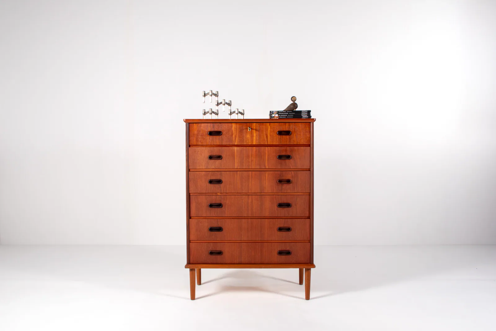 1960s Mid-Century Modern Teak Chest of Drawers