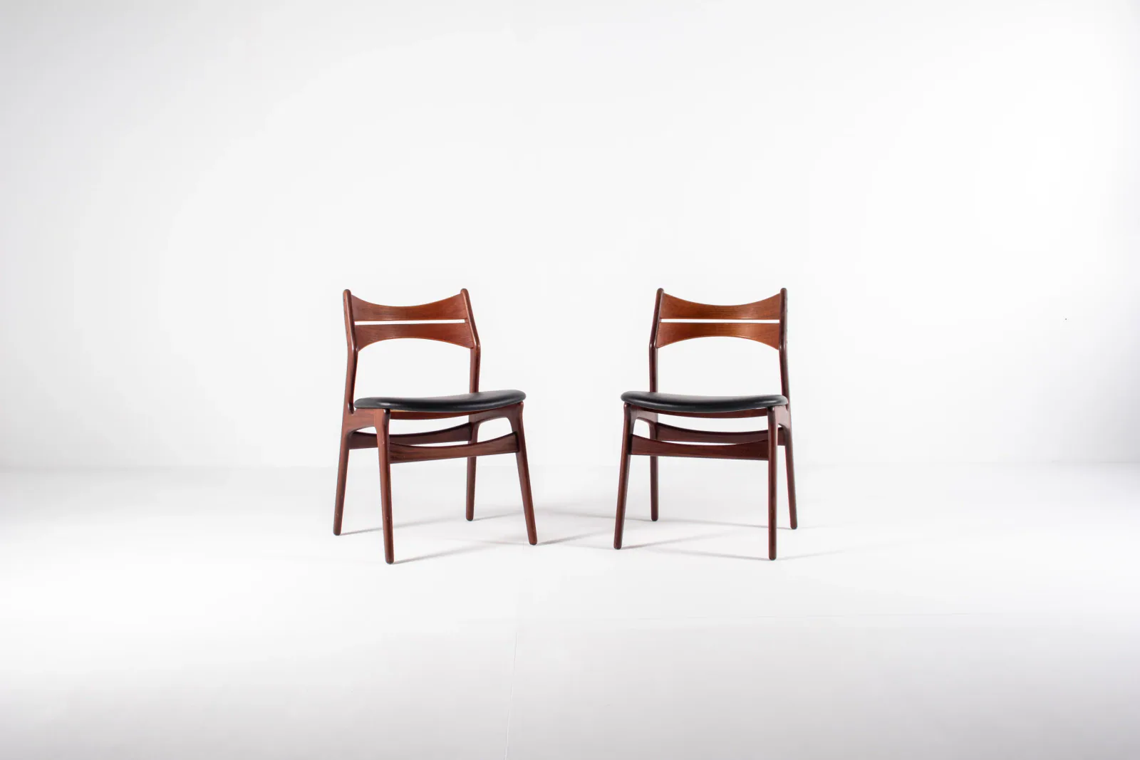 Set of 2 Danish Teak Dining Chairs by Erik Buch, Model 310, 1960s