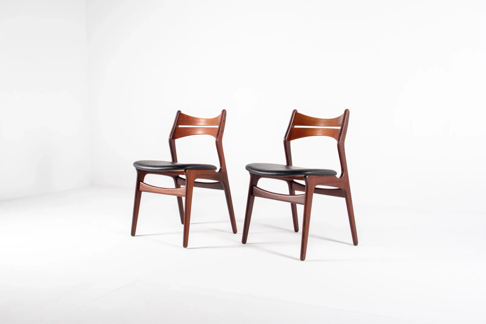 Set of 2 Danish Teak Dining Chairs by Erik Buch, Model 310, 1960s