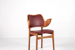 Model 107 Danish Mid-Century Armchair by Hans Olsen, 1960s