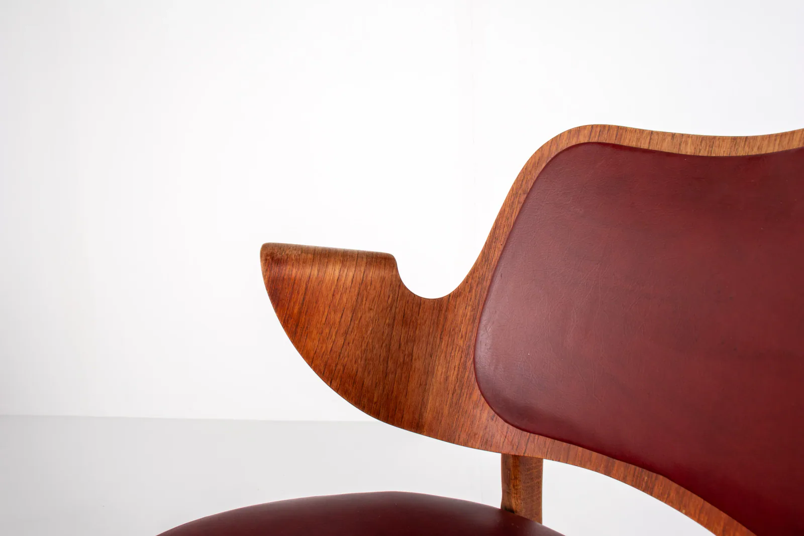 Model 107 Danish Mid-Century Armchair by Hans Olsen, 1960s