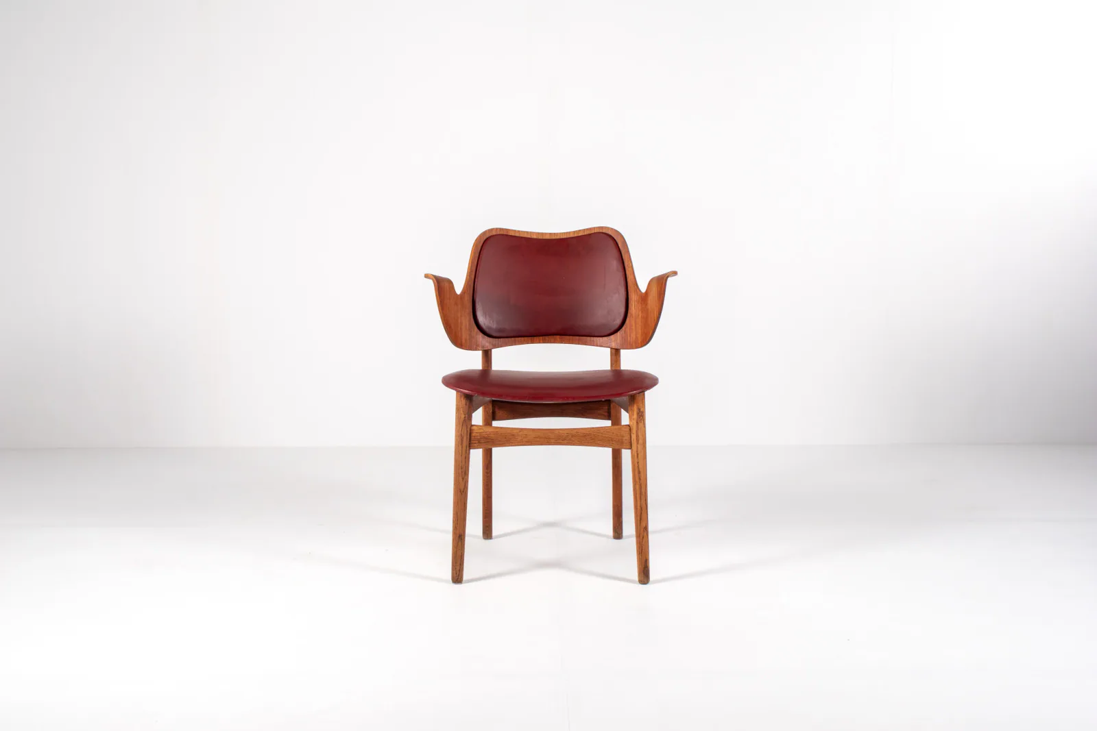 Model 107 Danish Mid-Century Armchair by Hans Olsen, 1960s